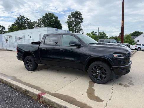 Used 2022 RAM 1500 Limited w/ Night Edition AWD/4WD image 5