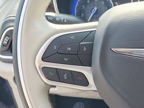 Used 2021 Chrysler Pacifica Limited AWD/4WD image 20