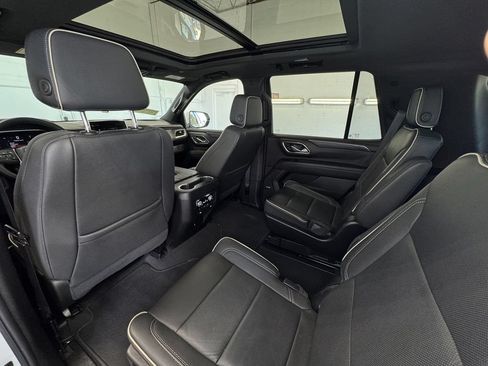 Used 2024 GMC Yukon SLT w/ SLT Luxury Package AWD/4WD image 21
