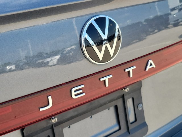 Used 2025 Volkswagen Jetta S FWD image 9