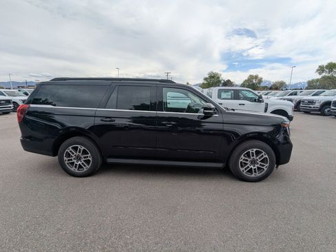 Certified 2025 Ford Expedition Max Active AWD/4WD image 2