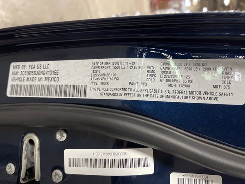 Used 2024 RAM 2500 Big Horn w/ Bed Utility Group image 28