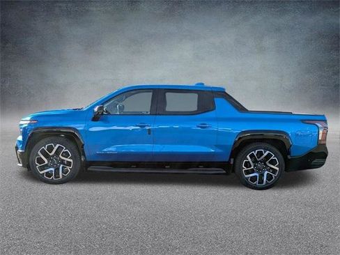 New 2025 Chevrolet Silverado EV RST image 7
