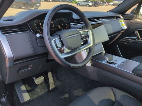 New 2026 Land Rover Range Rover Long Wheelbase SE AWD/4WD image 2