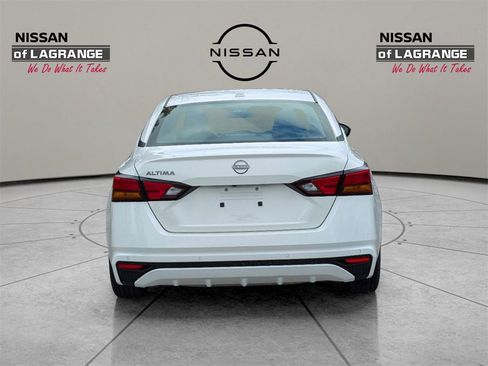 Certified 2025 Nissan Altima 2.5 S image 7