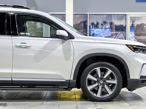 Used 2023 Honda Pilot Elite image 37