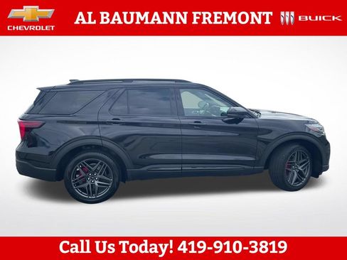 Used 2025 Ford Explorer ST AWD/4WD image 7