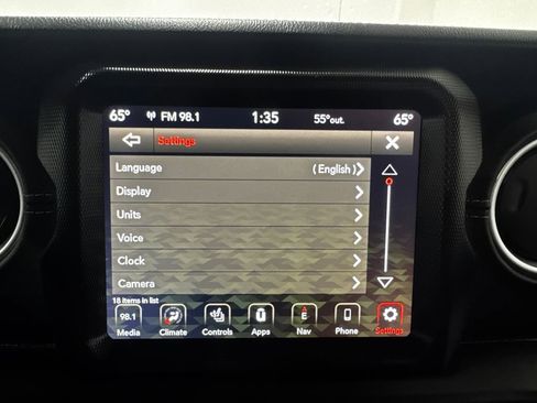 Used 2023 Jeep Wrangler Unlimited Sahara w/ Dual Top Group AWD/4WD image 38