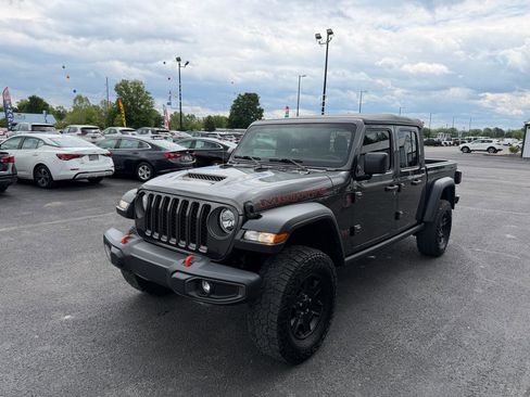 Used 2023 Jeep Gladiator Mojave w/ Cold Weather Group AWD/4WD image 9