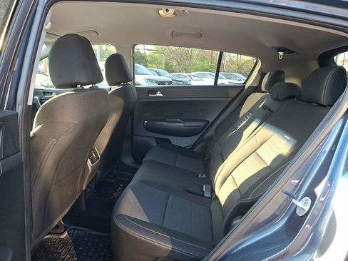 Used 2018 Kia Sportage LX AWD/4WD image 10