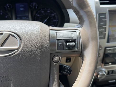 Used 2017 Lexus GX 460 Premium AWD/4WD image 23