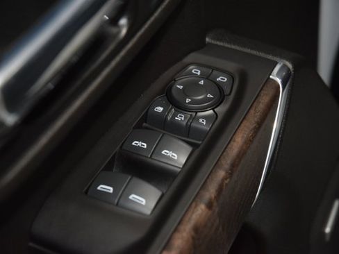 Used 2022 GMC Sierra 3500 Denali w/ Denali Ultimate Package image 51