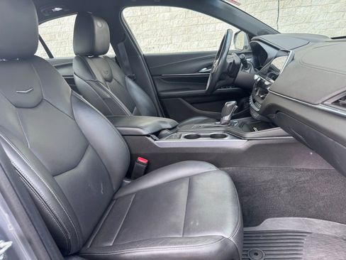 Used 2022 Cadillac CT4 Premium Luxury image 12