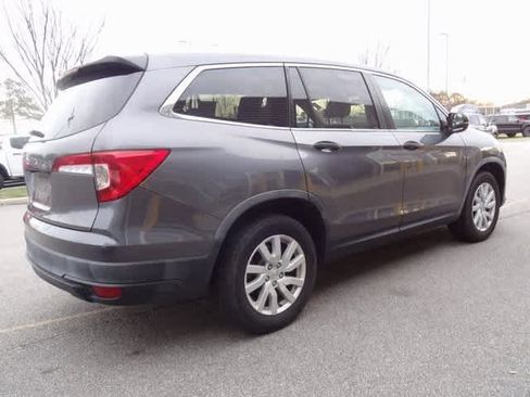 Used 2019 Honda Pilot LX image 5