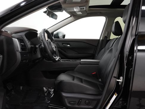 Used 2023 Nissan Rogue SV w/ SV Premium B Package AWD/4WD image 21