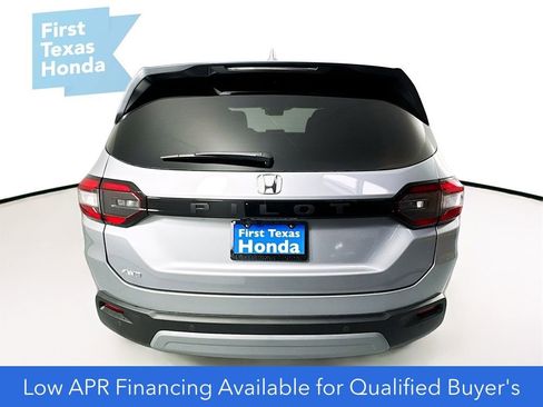 New 2025 Honda Pilot EX-L image 7