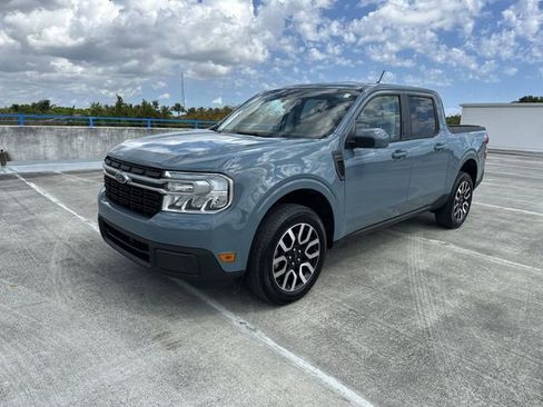 Used 2023 Ford Maverick Lariat image 16