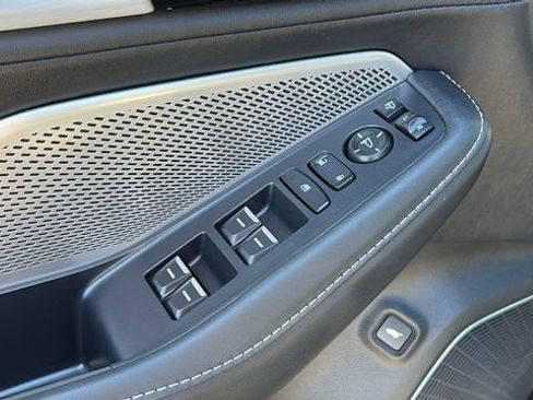 Certified 2023 Acura MDX SH-AWD w/ Technology Package image 9
