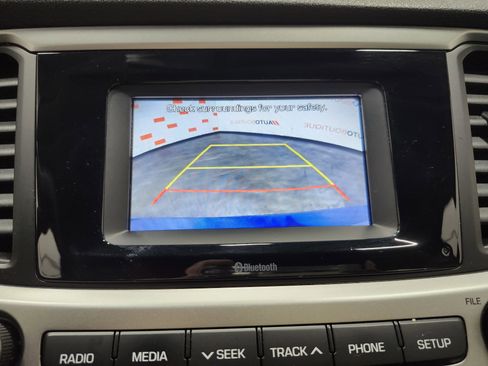 Used 2022 Hyundai Accent SE image 2