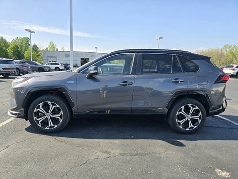 Used 2022 Toyota RAV4 XSE w/ Premium Package image 4