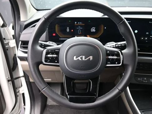 Used 2026 Kia Carnival FWD image 20