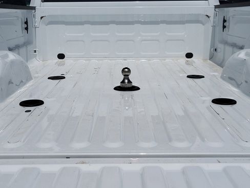 Used 2024 RAM 3500 Big Horn w/ Snow Chief Group AWD/4WD image 18