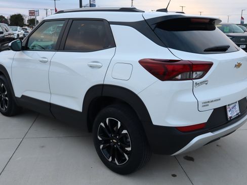 Used 2023 Chevrolet TrailBlazer LT w/ Convenience Package image 7