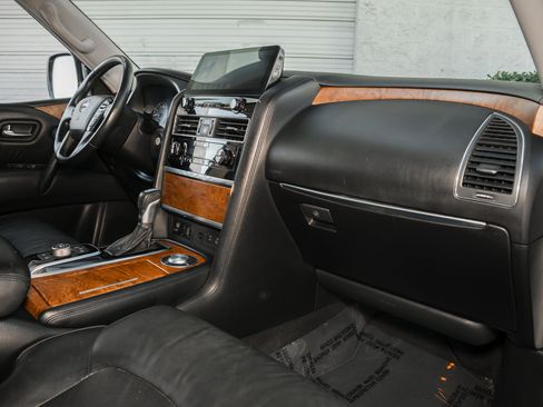 Used 2021 Nissan Armada SL w/ Captain's Chairs Package image 49