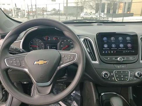 Used 2024 Chevrolet Malibu LT image 27