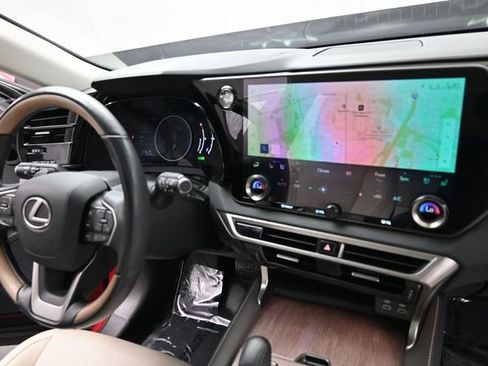 Used 2024 Lexus RX 350h w/ Accessory Package (P1) AWD/4WD image 17