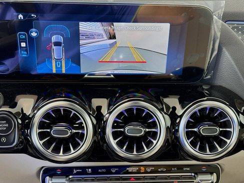 New 2025 Mercedes-Benz GLA 250 image 13