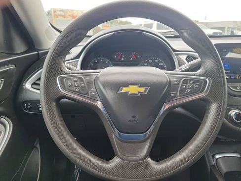 Used 2023 Chevrolet Malibu LT image 10