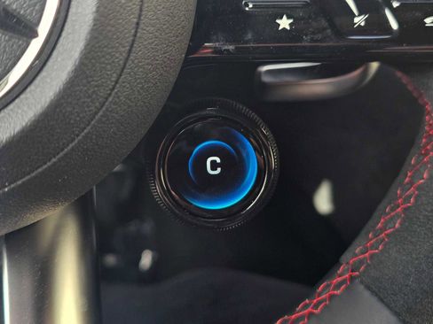 New 2025 Mercedes-Benz SL 63 AMG S e Performance 4MATIC image 32