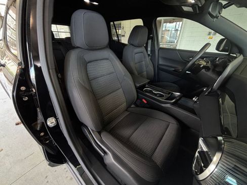 Used 2025 Chevrolet Equinox LT image 40