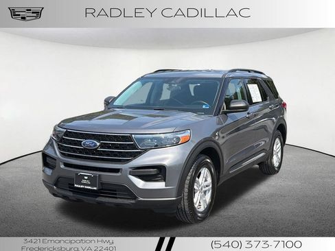Used 2021 Ford Explorer XLT AWD/4WD image 1