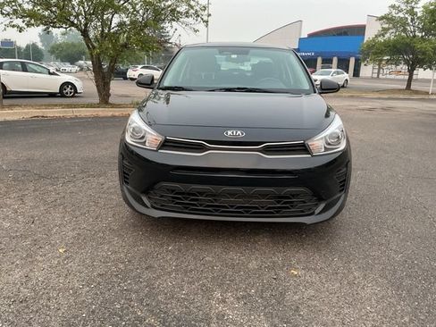 Used 2021 Kia Rio S w/ Technology Package FWD image 2