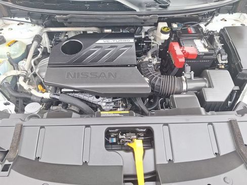 Used 2023 Nissan Rogue Platinum AWD/4WD image 22