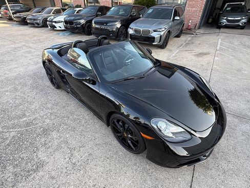 Used 2018 Porsche 718 Boxster RWD image 28