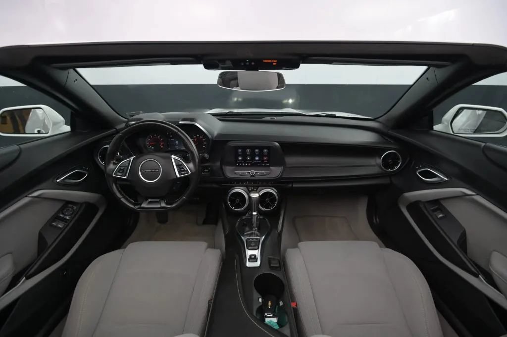 Used 2023 Chevrolet Camaro LT RWD image 30