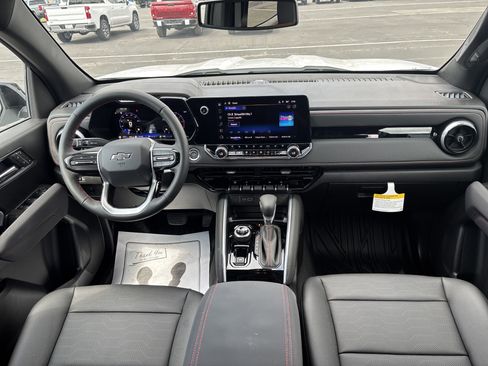 New 2025 Chevrolet Colorado Z71 w/ Z71 Convenience Package 2 image 13