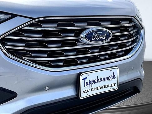 Used 2020 Ford Edge Titanium FWD image 31