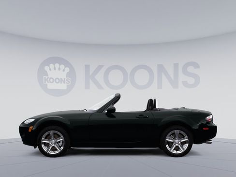 Used 2007 MAZDA MX-5 Miata Sport w/ Convenience Pkg image 2
