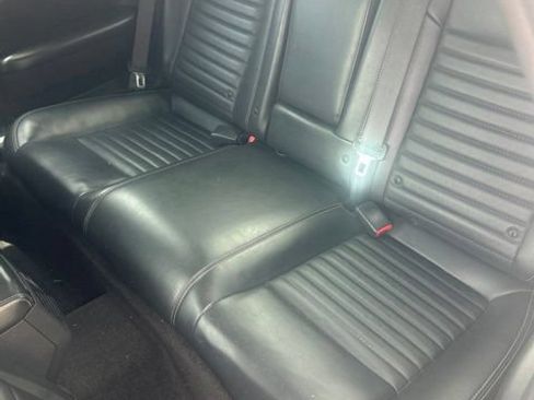 Used 2013 Dodge Challenger R/T Plus RWD image 19
