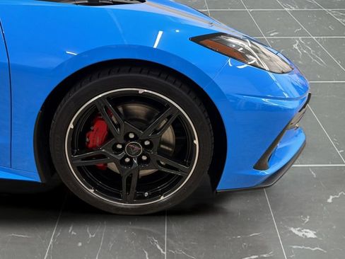 Used 2022 Chevrolet Corvette Stingray Premium Cpe w/ Z51 Performance Package RWD image 18