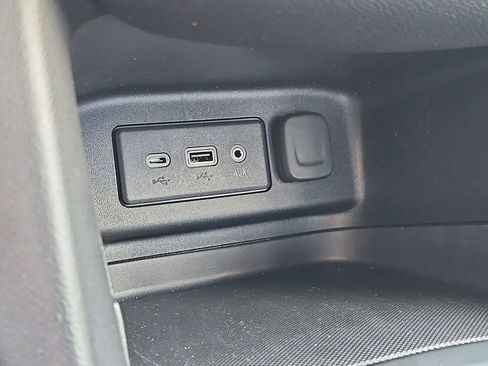 Used 2022 Chevrolet Equinox RS w/ LPO, Floor Liner Package image 29