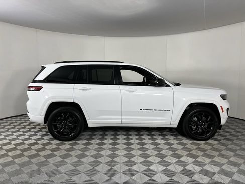 Used 2024 Jeep Grand Cherokee Limited 4xe image 5