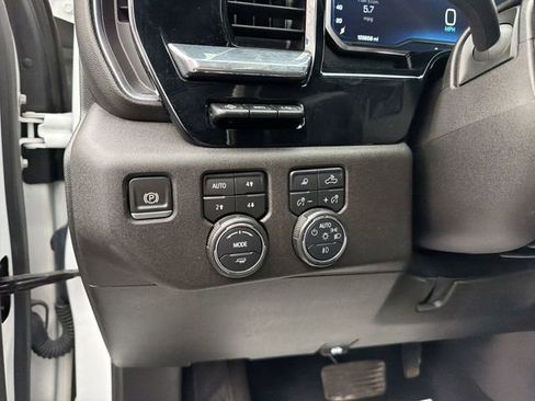 Used 2024 Chevrolet Silverado 3500 LTZ w/ LTZ Plus Package AWD/4WD image 18