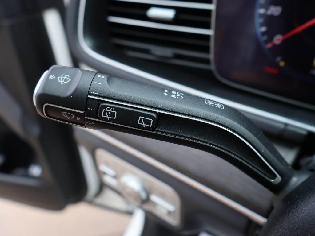 Used 2020 Mercedes-Benz GLE 450 4MATIC image 37