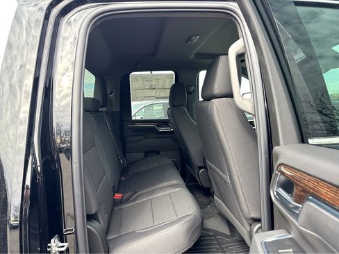 New 2026 GMC Sierra 2500 SLE w/ SLE Value Package; image 6
