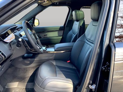 New 2026 Land Rover Range Rover Sport SE AWD/4WD image 13